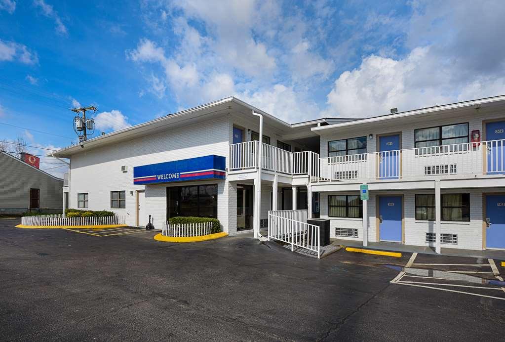 Motel 6 Chattanooga East Экстерьер фото