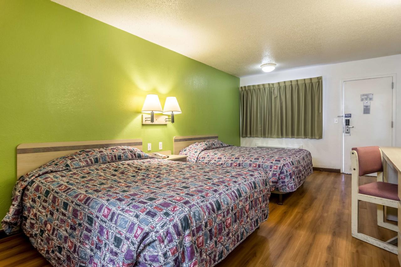 Motel 6 Chattanooga East Экстерьер фото