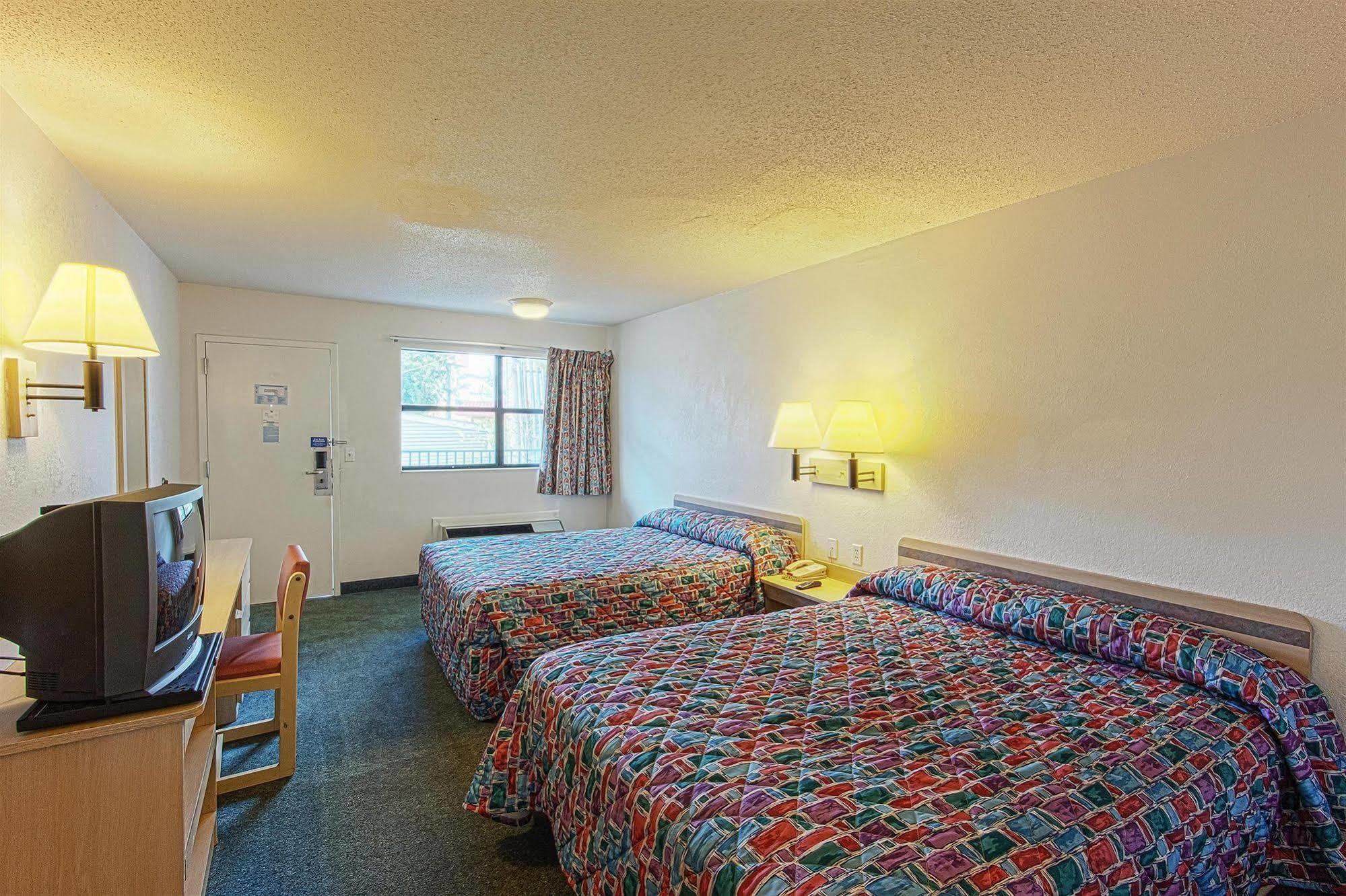 Motel 6 Chattanooga East Экстерьер фото